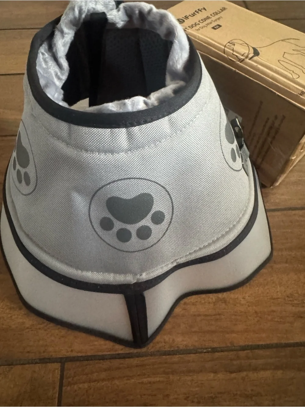 DOG CONE Adjustable Button Closure Design Comfy Dog Cones Size Medium 11-15.5